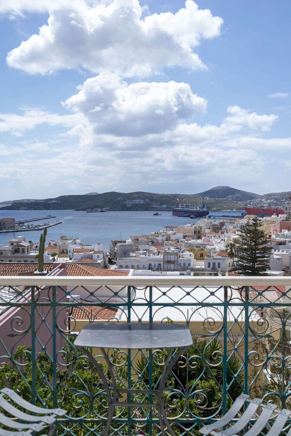 balcony 
