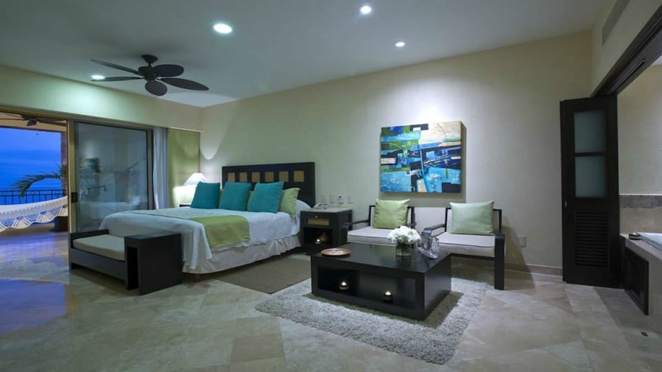 Spacious master bedroom!
