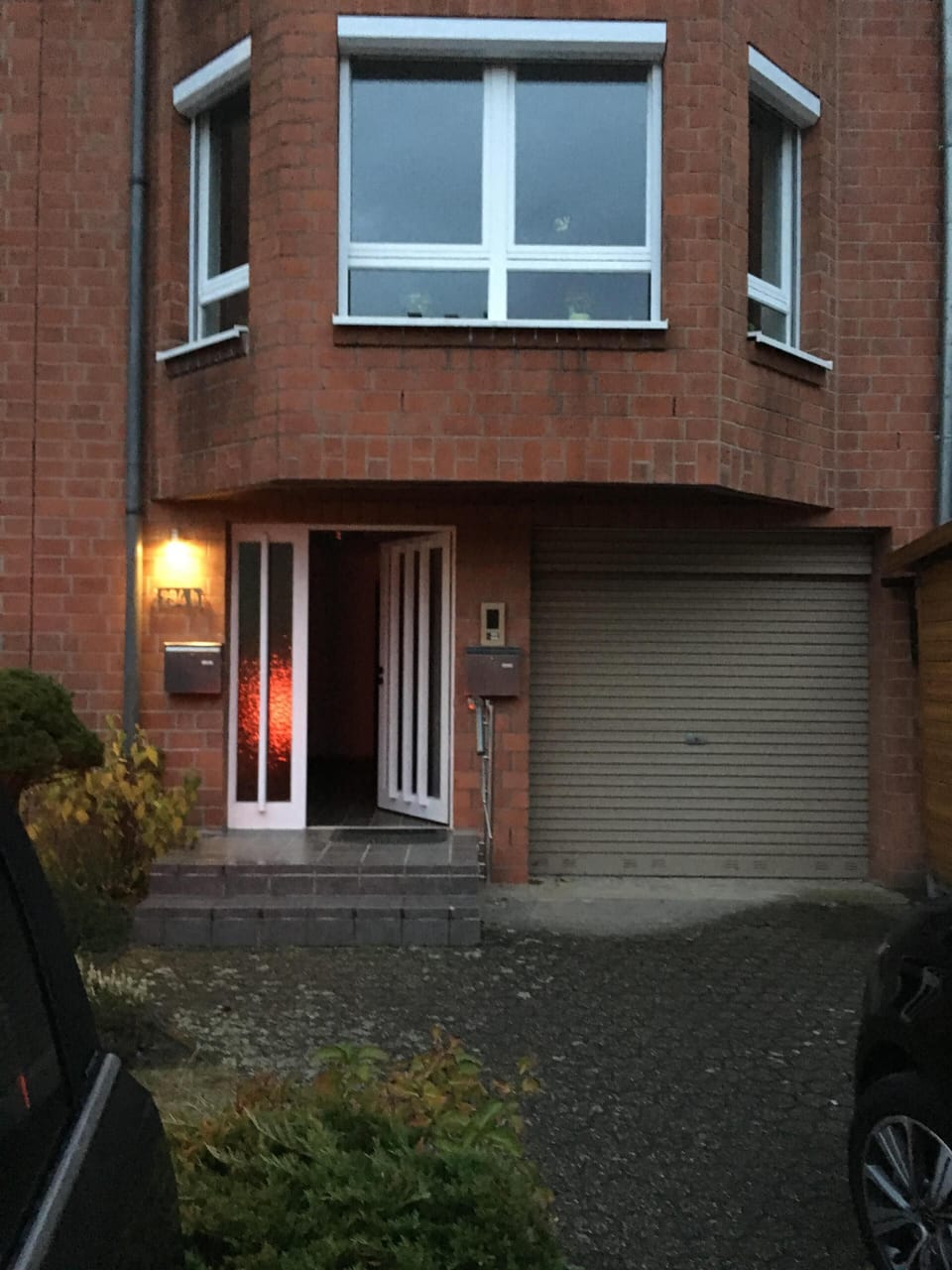 Frontdoor / View from street side