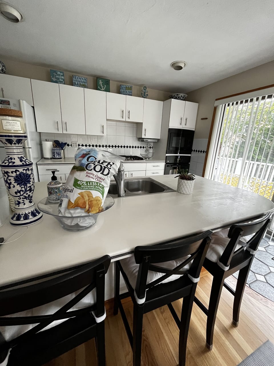 Breakfast counter