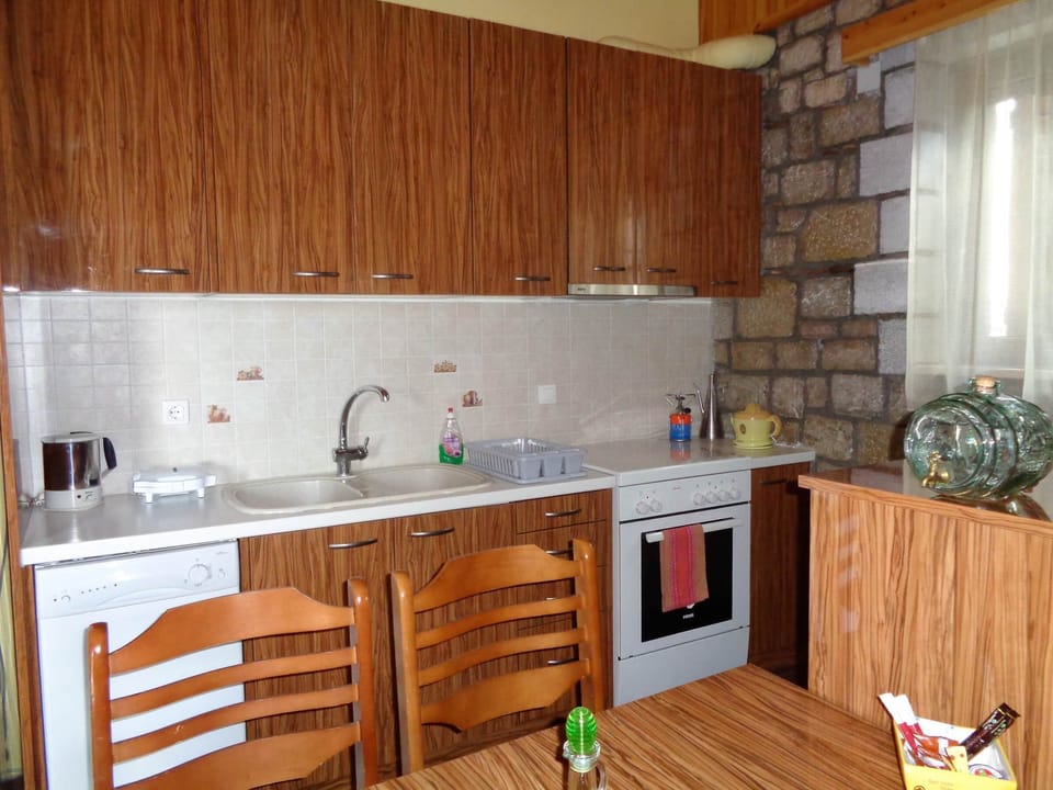 Kitchen (1)