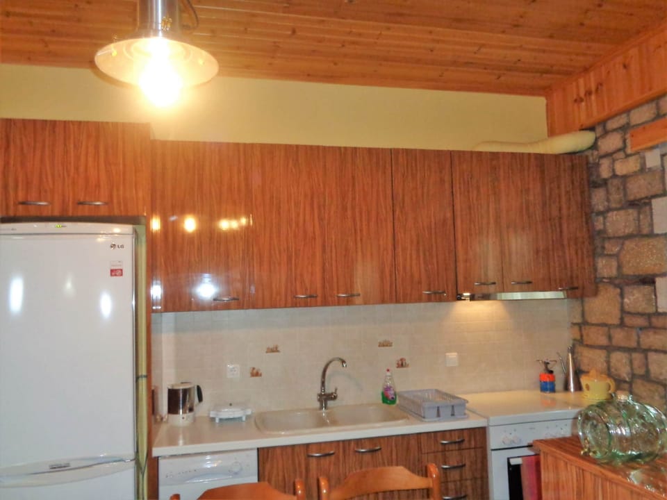 Kitchen (2)