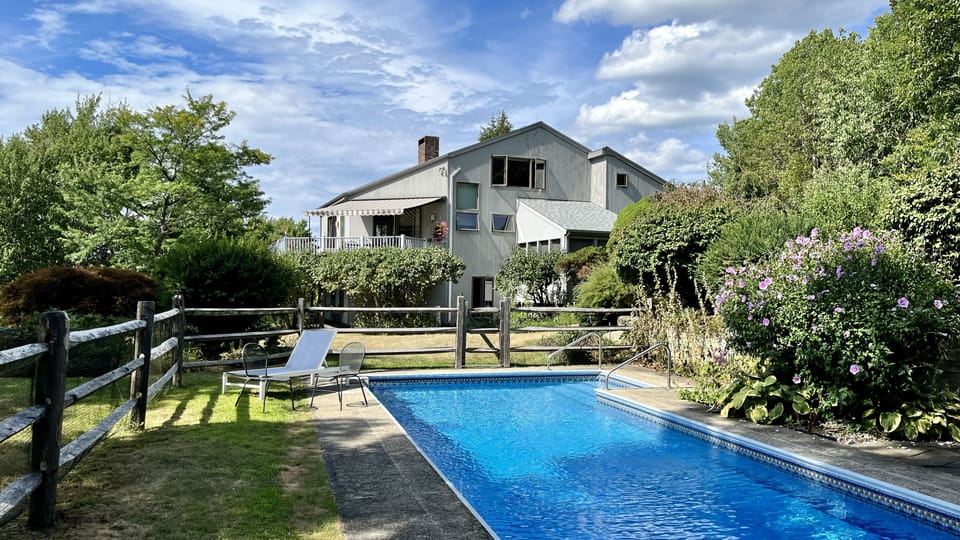 Fenced-in pool, ideal for laps and children