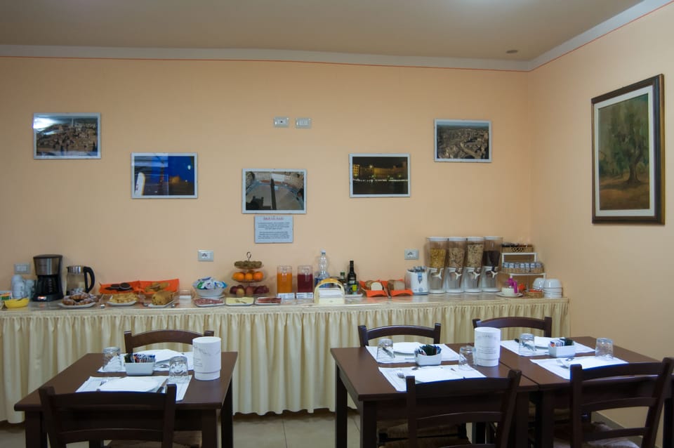 Breakfast room