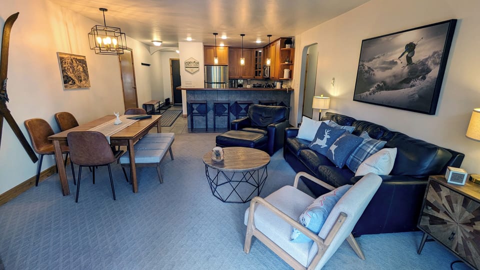 Beaver Creek West Condo I-2 L:iving Room & Kitchen