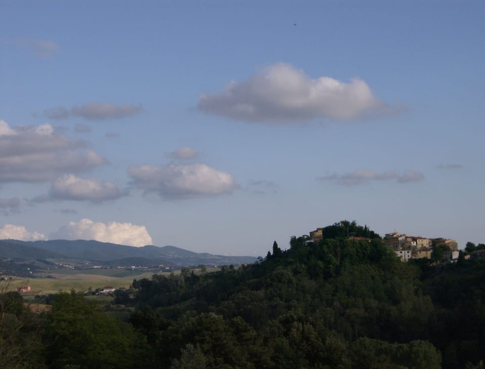 DEPENDENCIES OF VILLA GHEZZI - First Floor - Three-room apartment Apartment in Tuscany