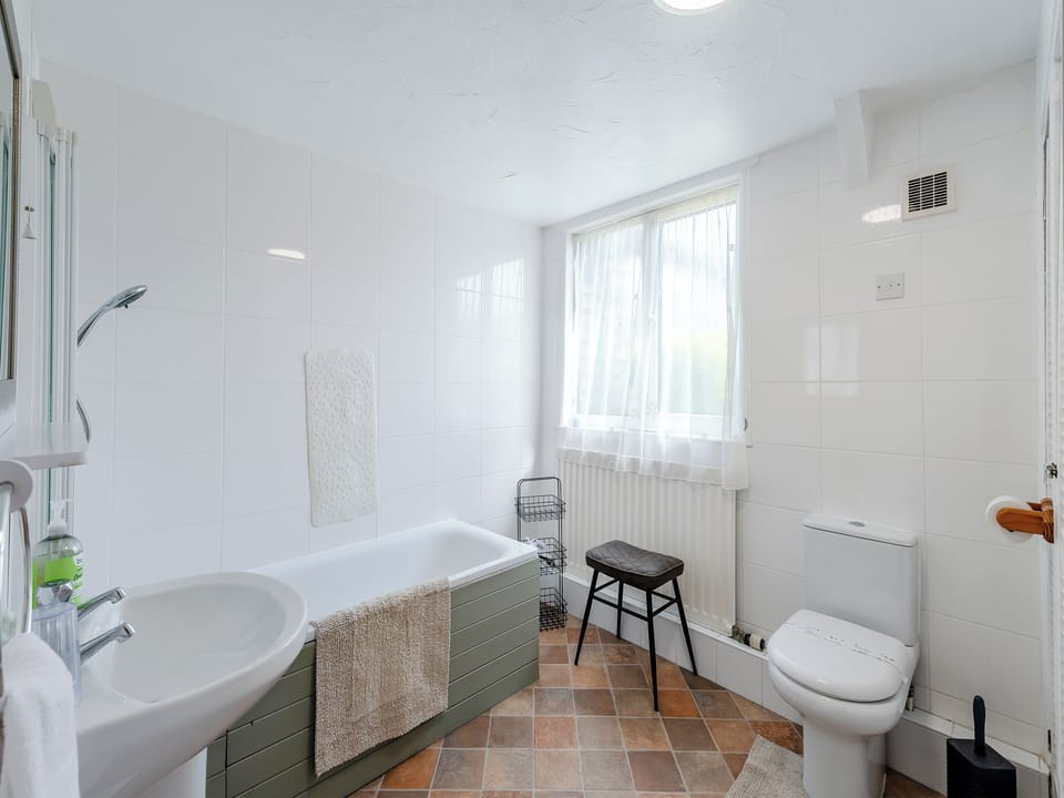 Bathroom | Captain&rsquo;s Quarters - Keel Lodges, Staithes, near Whitby
