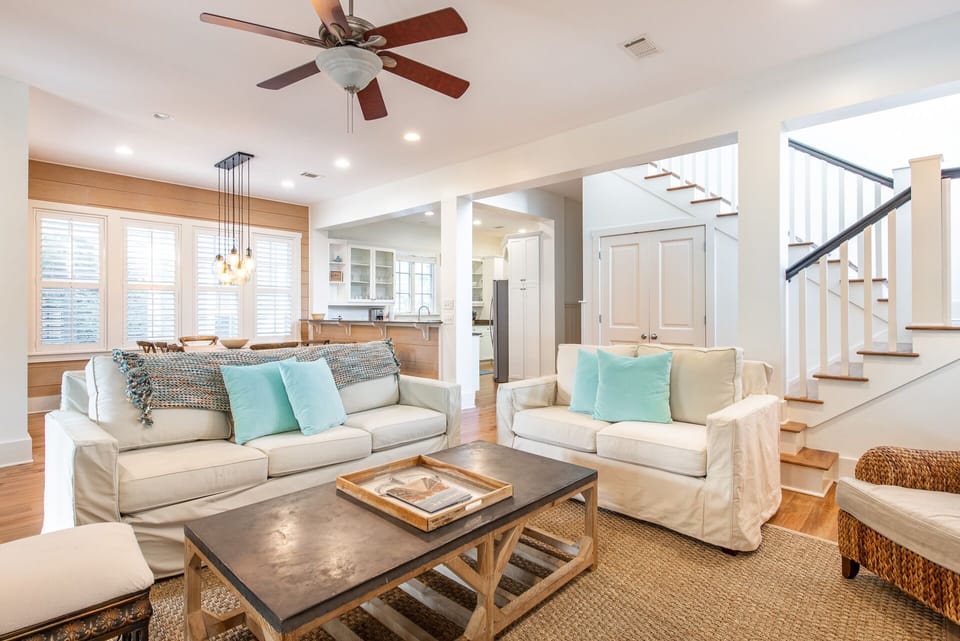 First Floor: Living Area