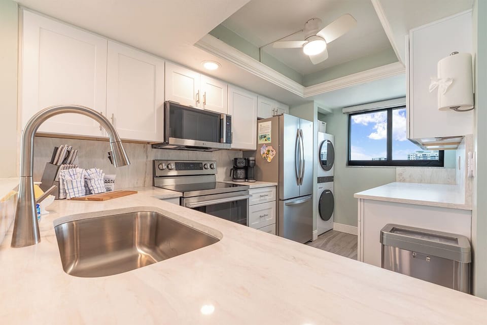 Fabulous Newly Remodeled Kitchen!