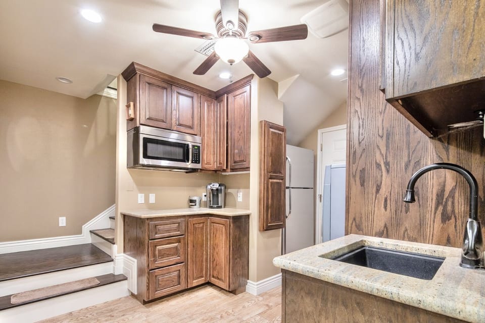 Lower level kitchenette