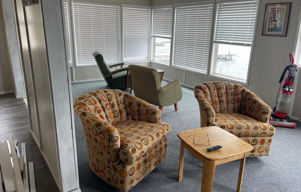 Bunkhouse sitting area