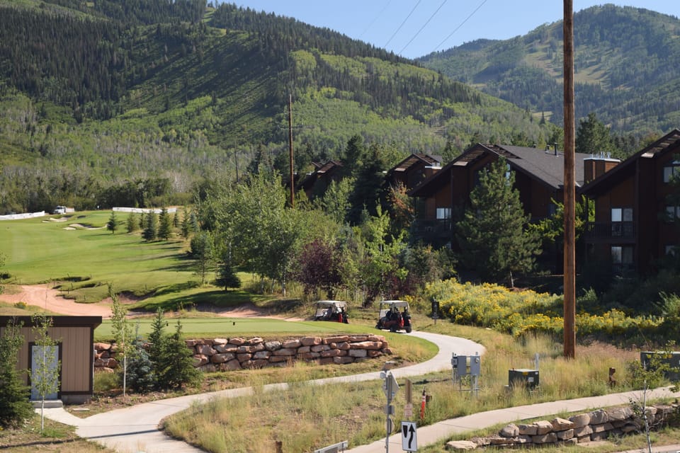 Canyons golf surrounding Red Pine