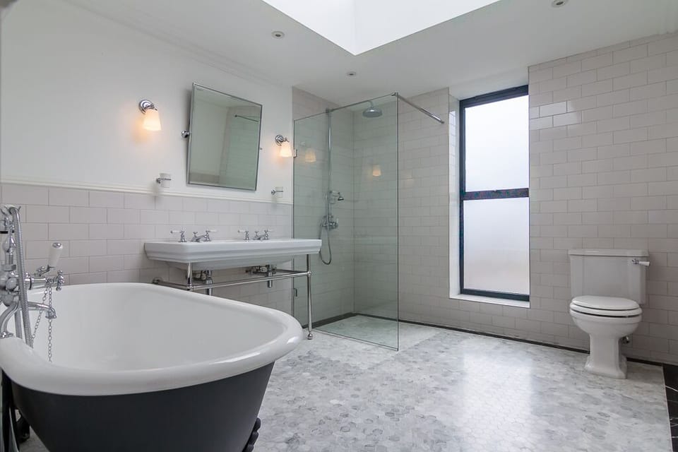 Master bedroom bathroom 