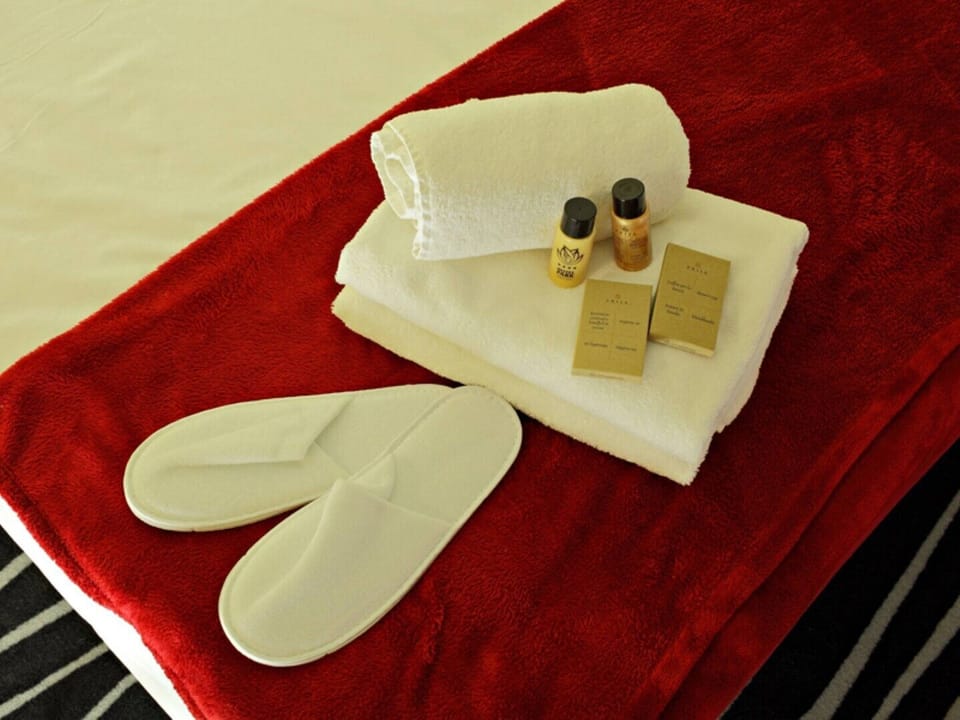 Bathroom amenities