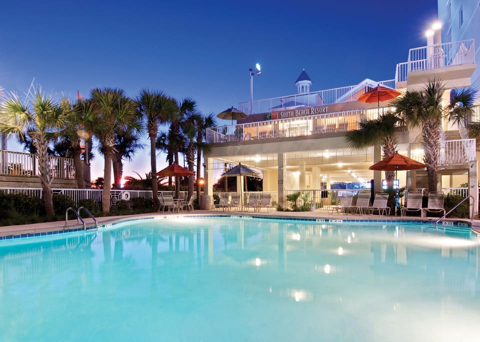 Enjoy the splendid pool!
