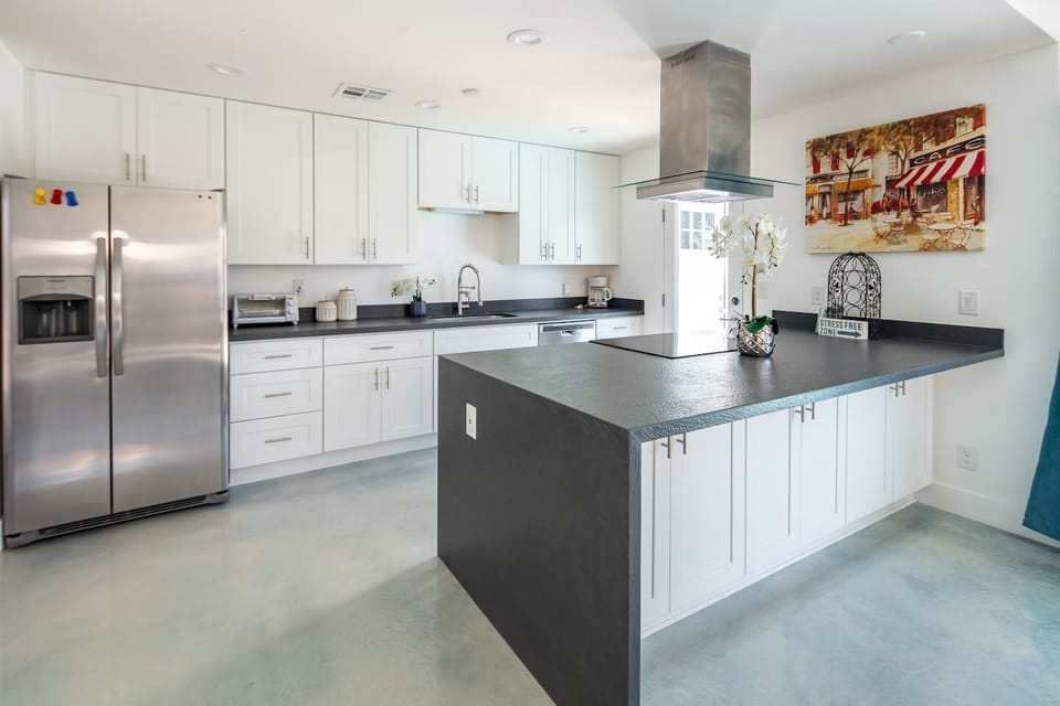 Kitchen space 