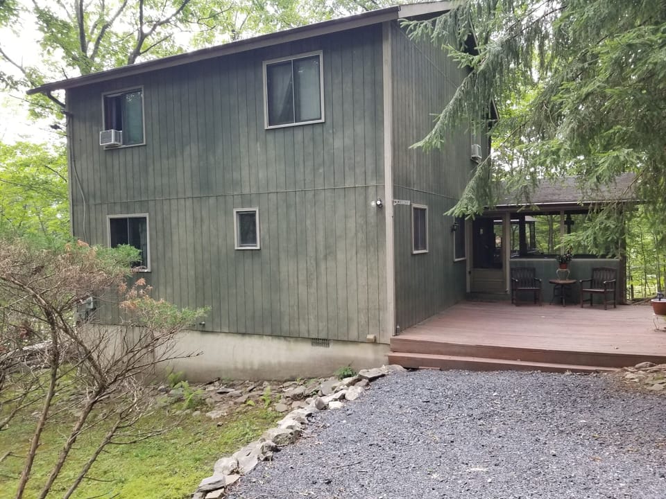 Level easy access front entry 