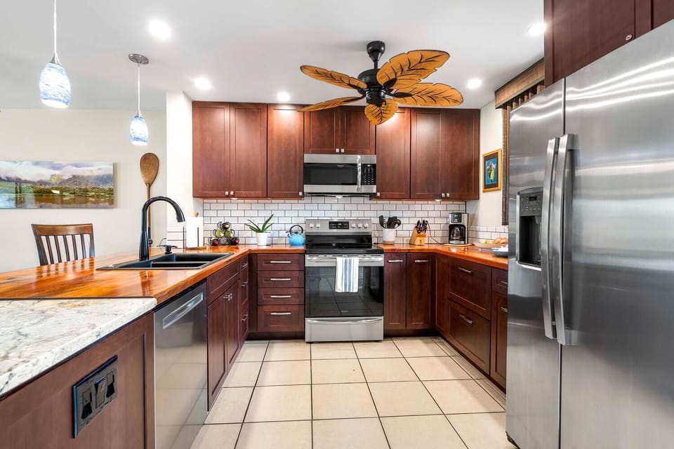 Brand new kitchen in 2022 - owners love delighting their guests - gorgeous!