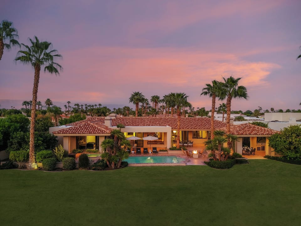 Your paradise in La Quinta awaits.