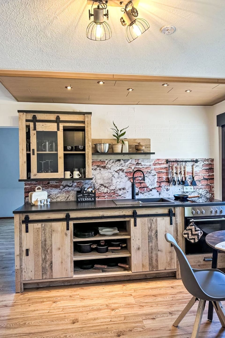 Kitchen / Dining Room