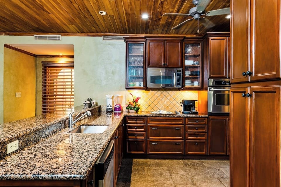 Fully Equiped Kitchen