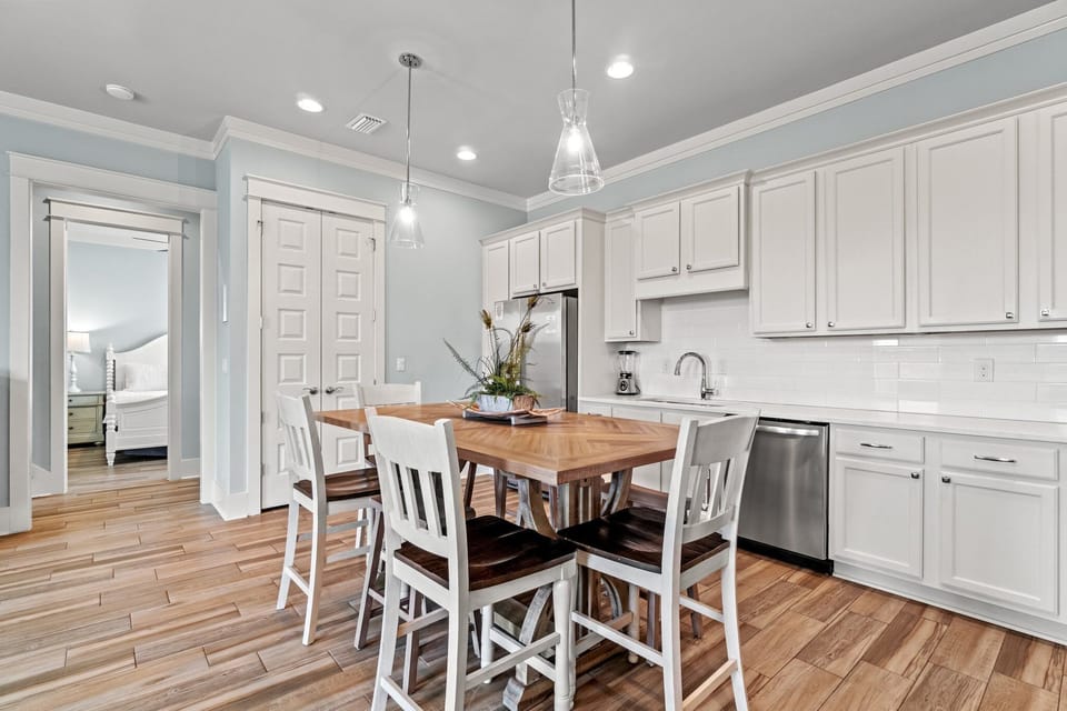 Second floor dining area