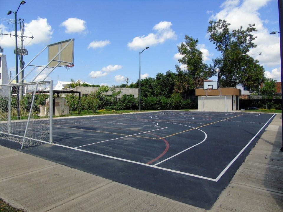Sport court