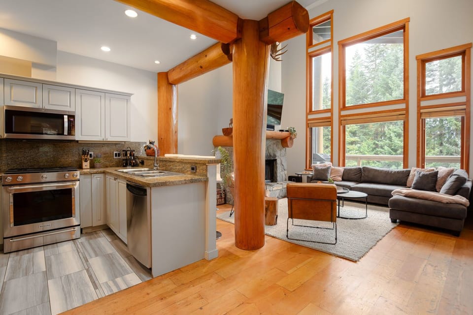 Open concept kitchen/living area