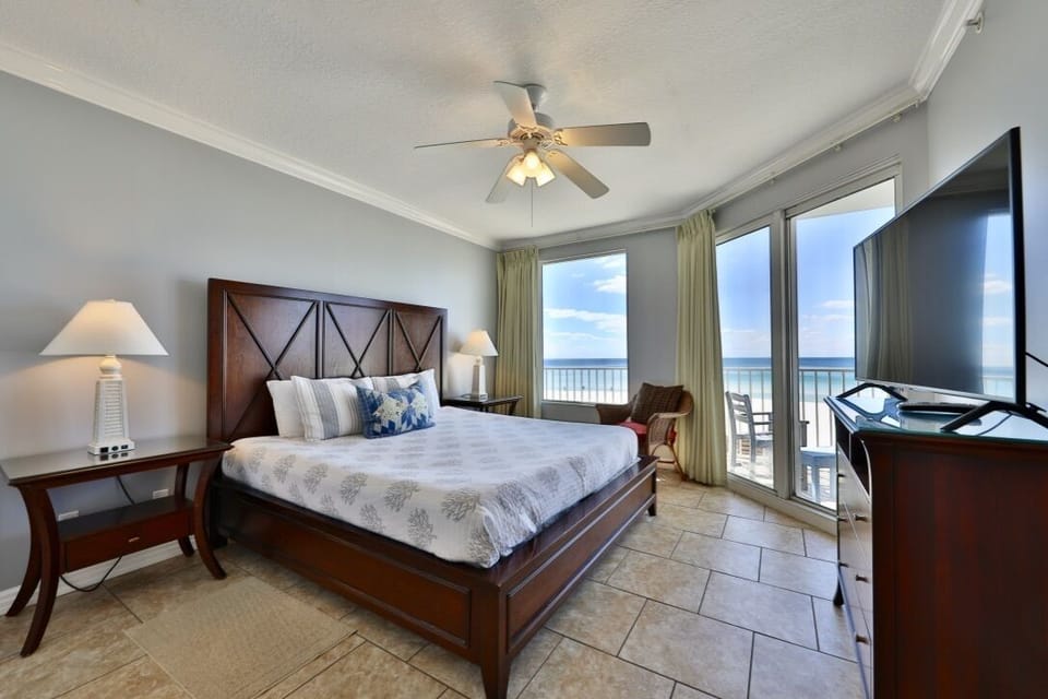 Gulf front master bedroom!