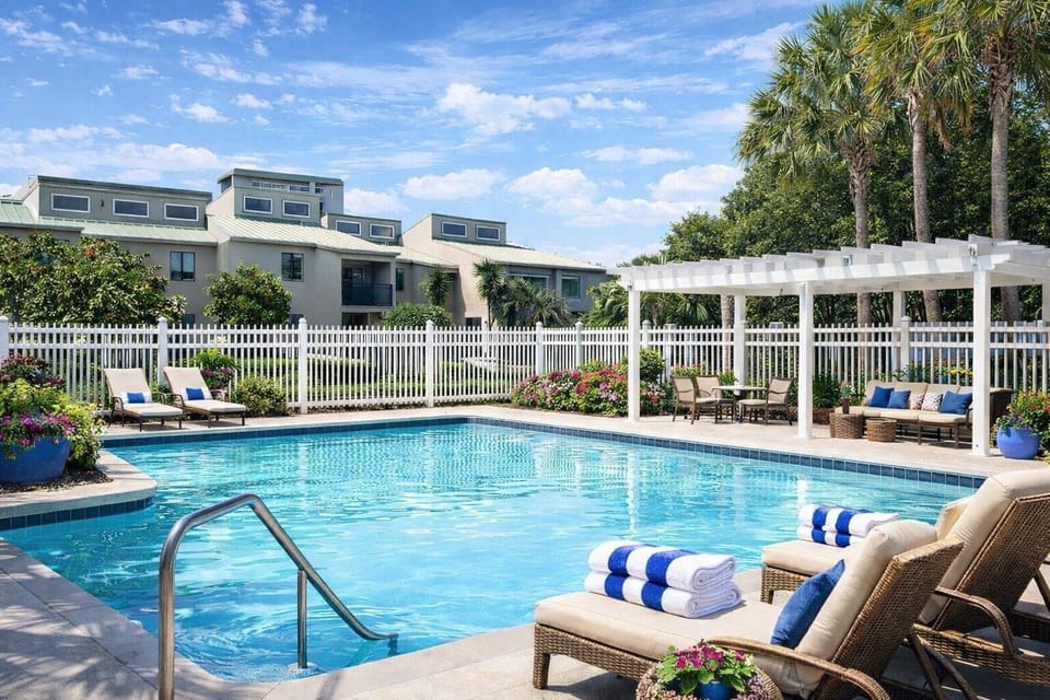 Community pool