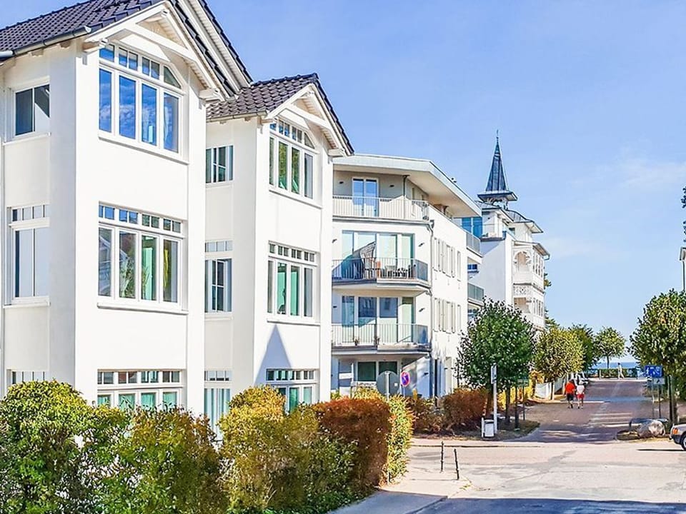 Apartment 09 top floor - Villa Meernixe - only 50 meters to the Baltic Sea beach Bed and Breakfast in Binz