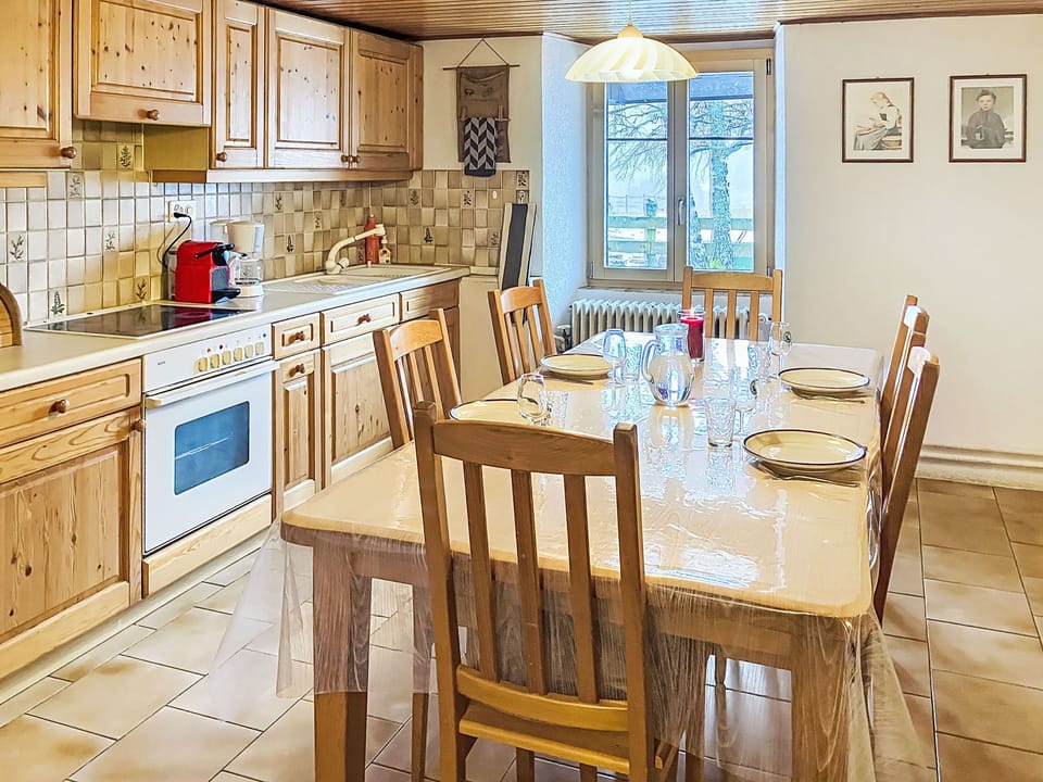 Kitchen / Dining Room
