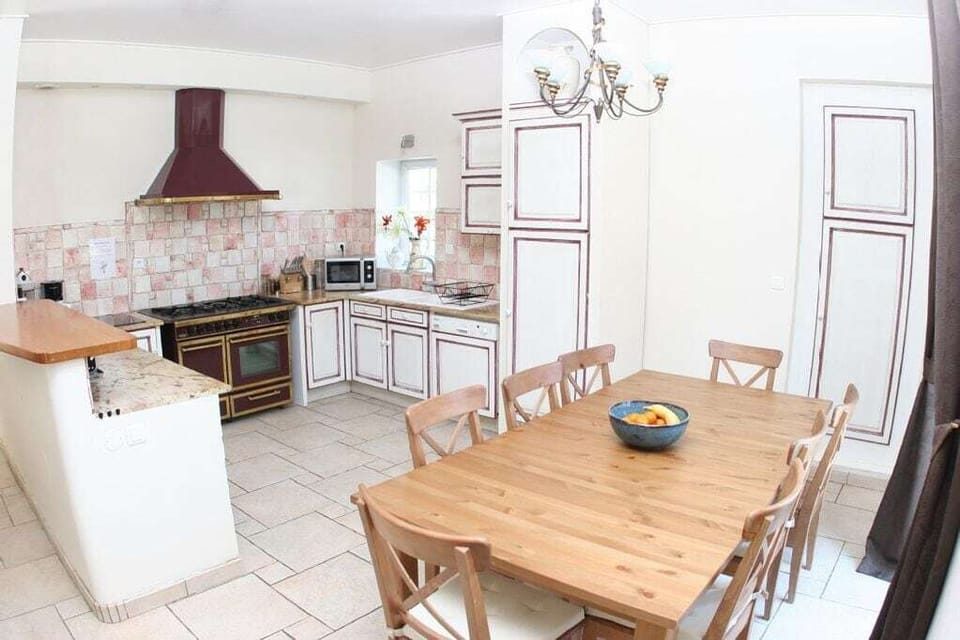 The large open plan well equipped kitchen/dining room makes self catering a pleasure