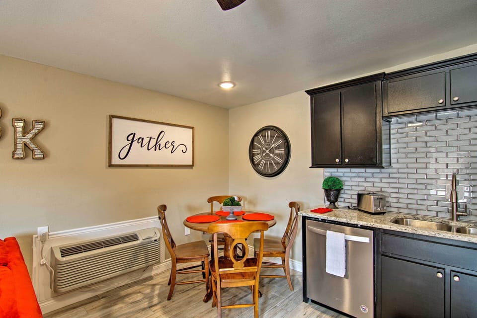 Dining Space | Dishware/Flatware