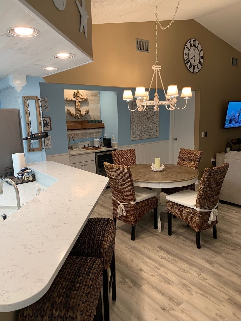 Dining Area with Wet Bar and Mini Fridge