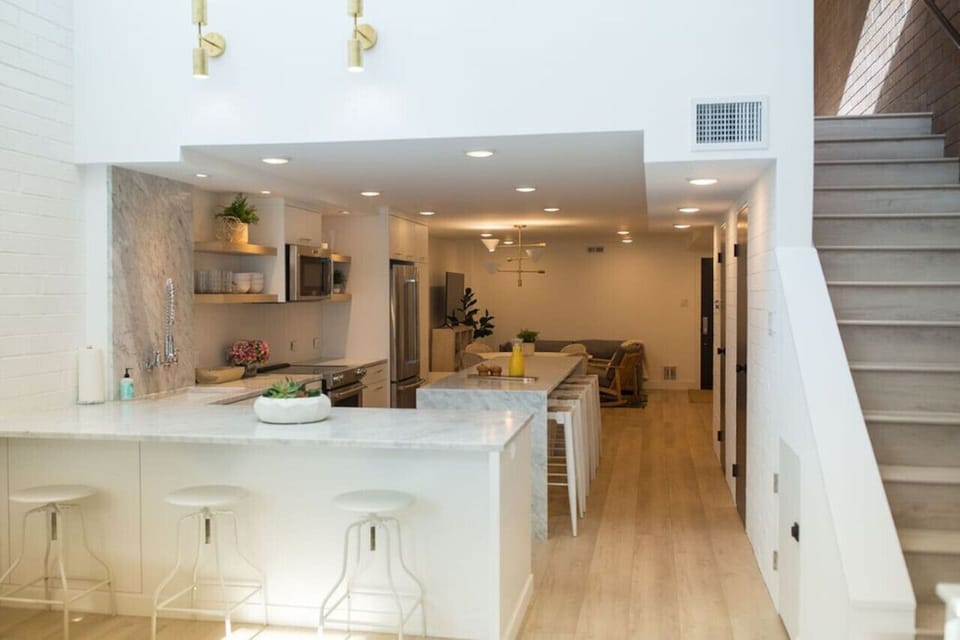 Large kitchen perfect for preparing meals or plating take out