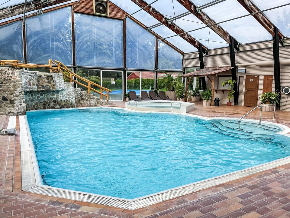Pool Indoor