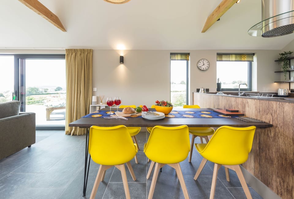 Hoods, Salwayash, near Bridport: Dining area