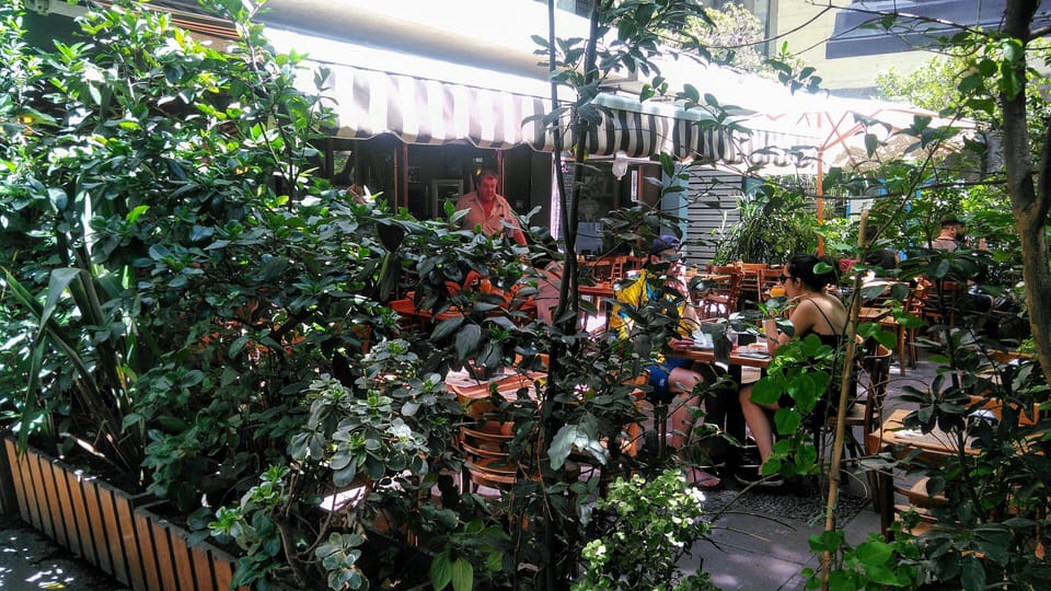 Outdoor dining