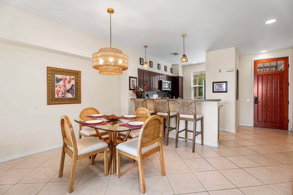 Dining Area with Seating  at Waikoloa Hawai'i Vacation Rental