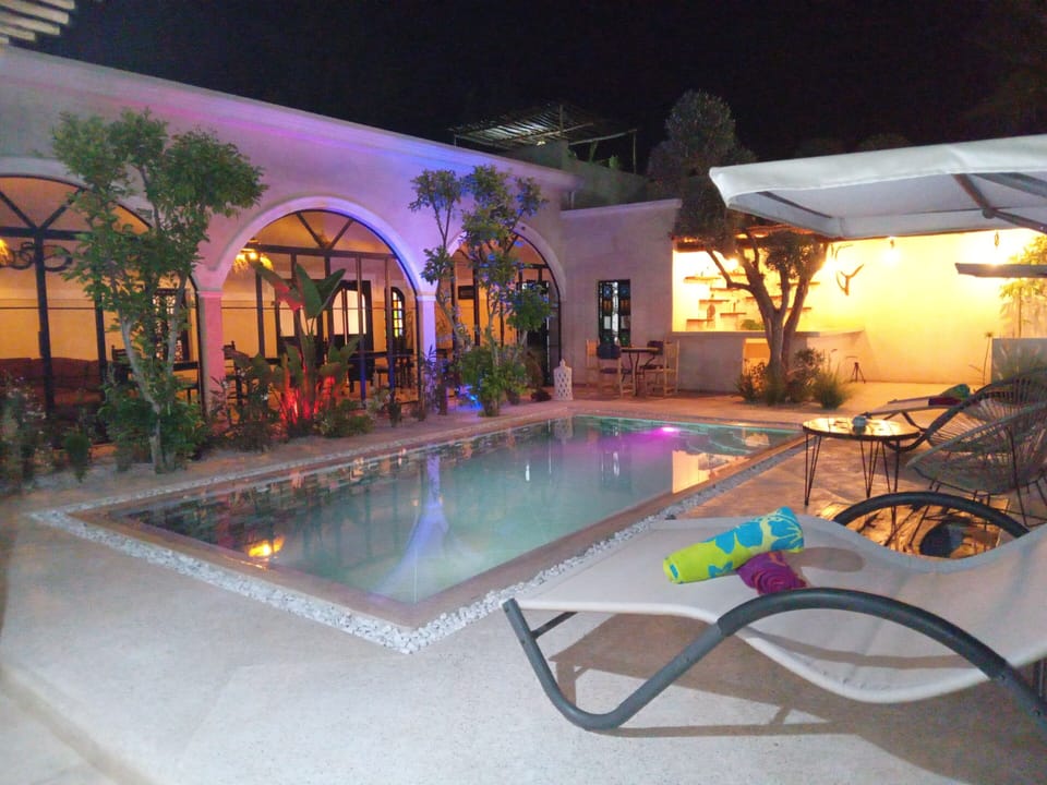 Pool