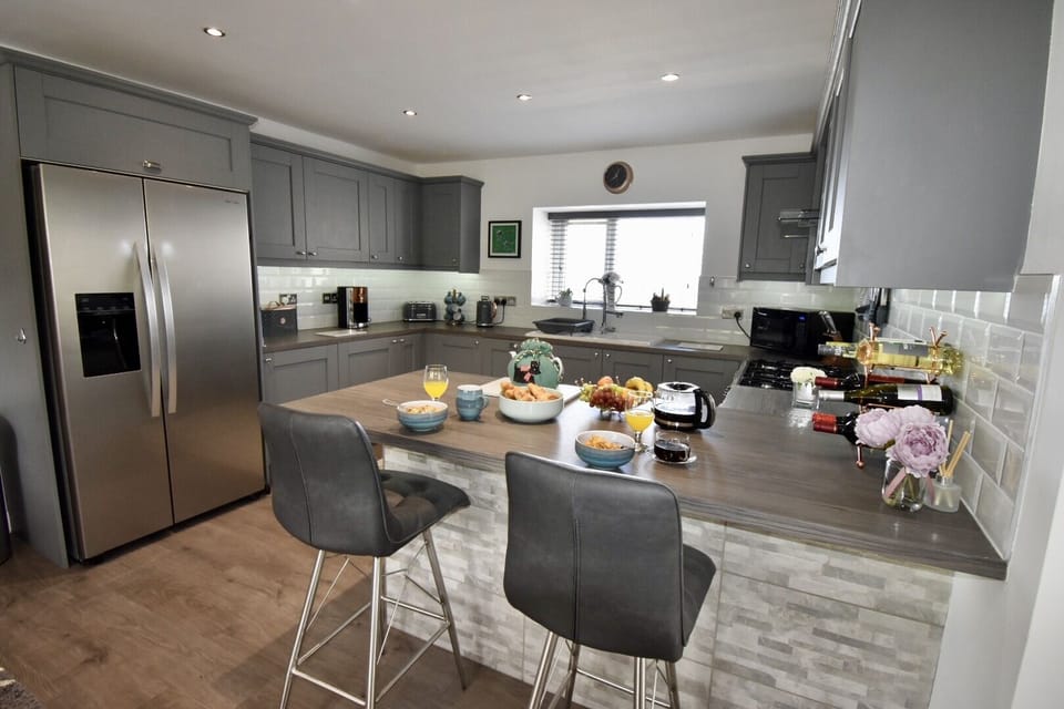 Well equipped kitchen