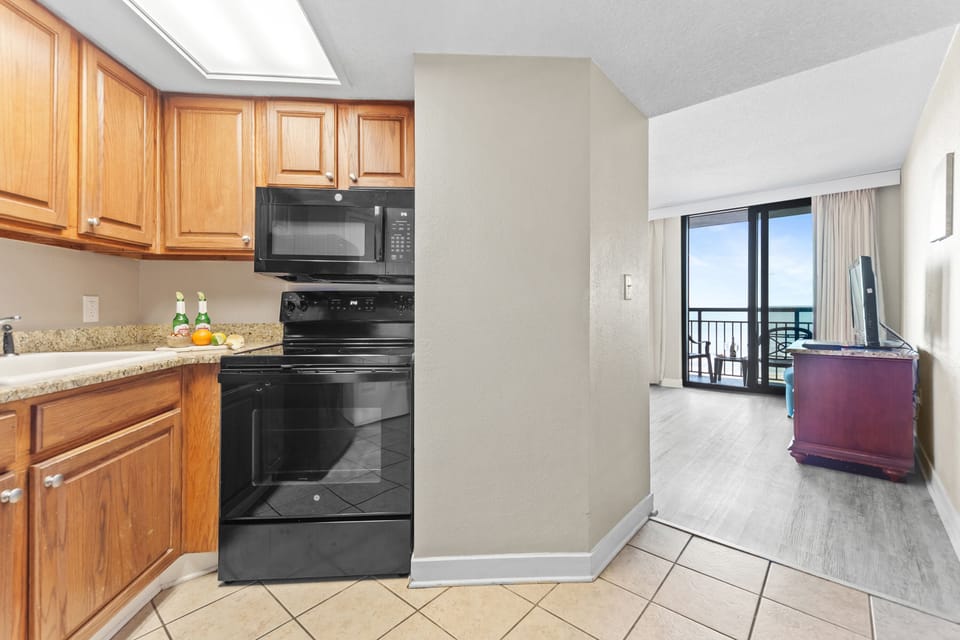 Complete and modern style kitchen
