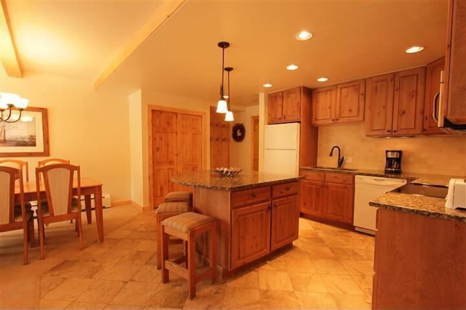 Barstools for 4 - Casual Dining