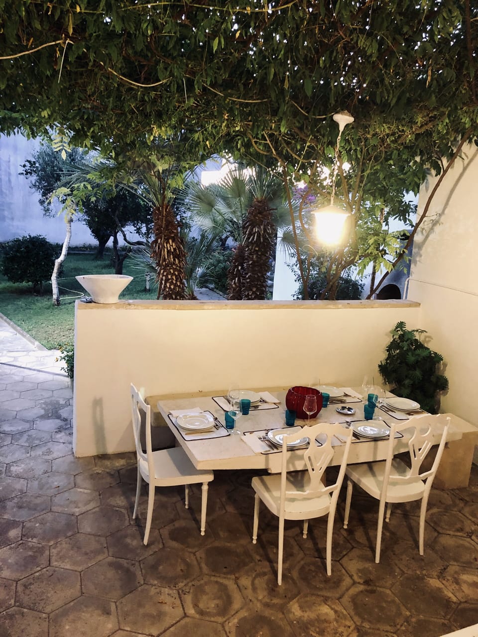 Outdoor dining