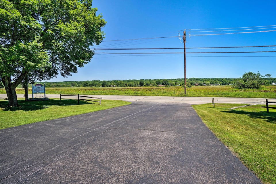 Parking | Driveway (2 Vehicles)