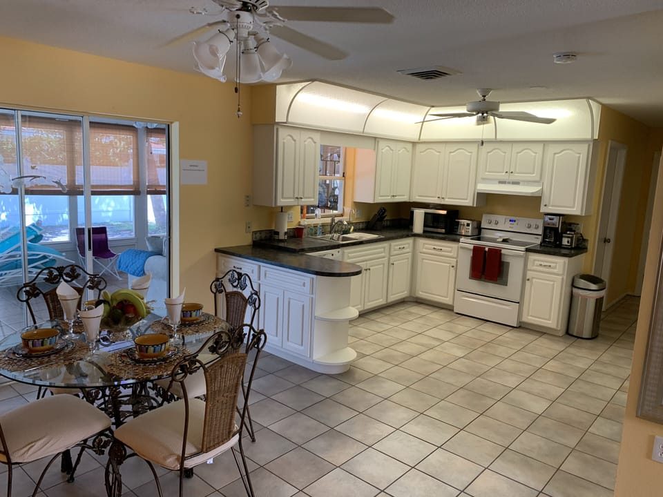 Kitchen and dining area