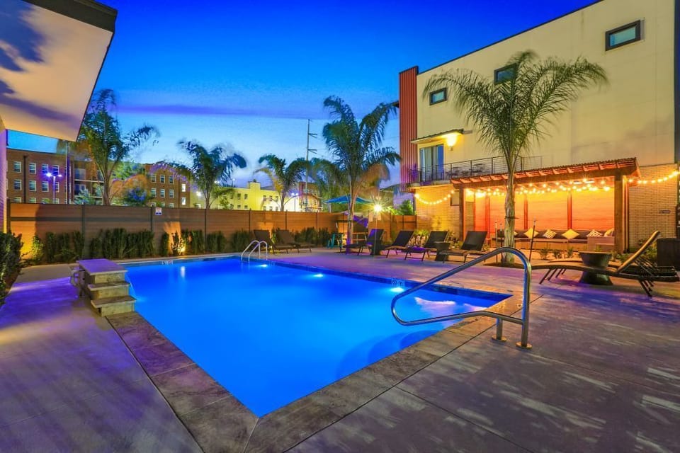 Swimming Pool/Shared