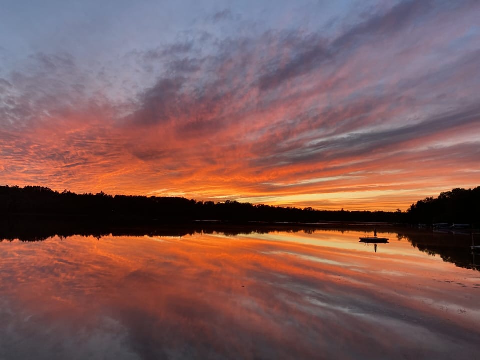 West-facing views for beautiful sunsets 