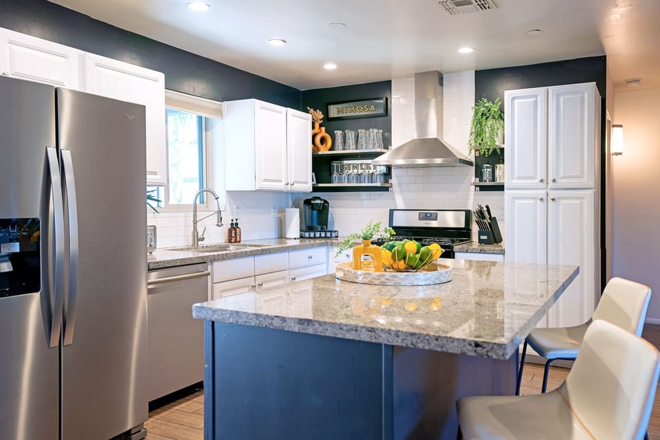 Fully equipped kitchen, so you can enjoy meals at home!